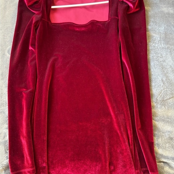 Reformation Lunar Velvet Dress In Crimson Size Small - Picture 10 of 10